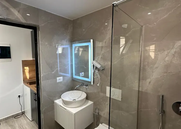 Hotel Io's 3*