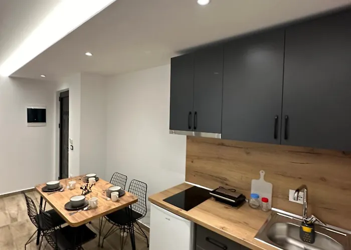 Hotel Io's 3*