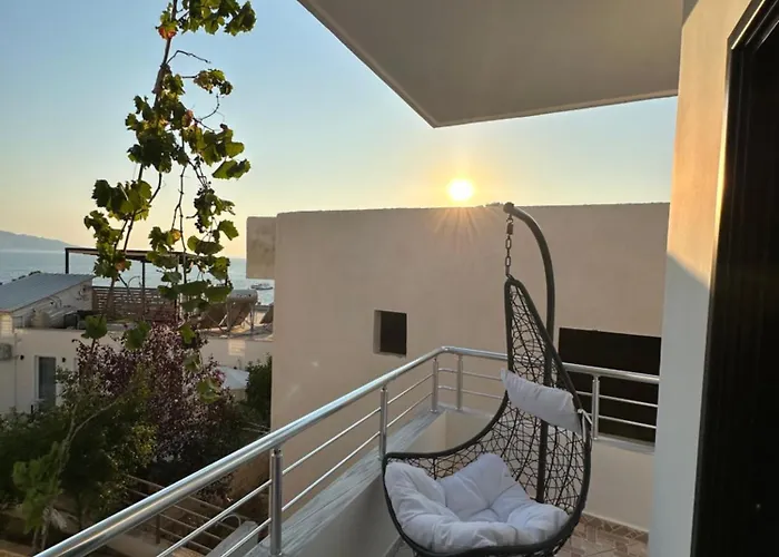 Io's Sarandë