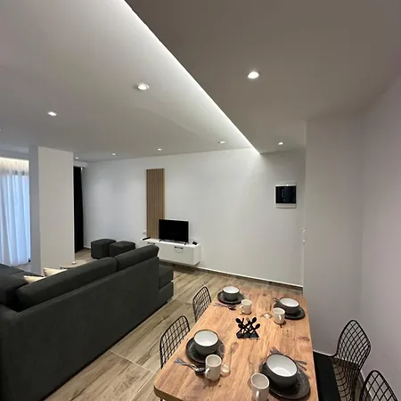 Io's 3*