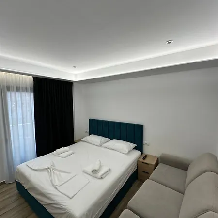 Io's Hotel 3*